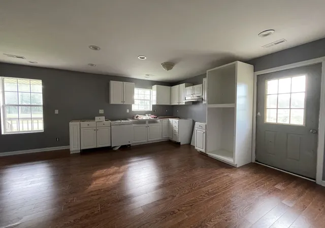 Photo 3 of Sale Pending at 28 Ridge Rd, Inman, SC 29349 | MLS# SPN340915 | Listing updated on 2026-10-05