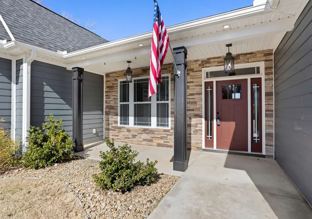 Photo 4 of Single family home for sale at 814 Campobello Gramling School Rd, Campobello, SC 29322 | MLS# SPN340937 | Listing updated on 2026-09-02