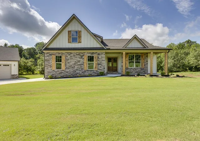 Photo 2 of Single family home for sale at 4919 Jug Factory Rd, Campobello, SC 29322 | MLS# SPN340942 | Listing updated on 2026-08-26