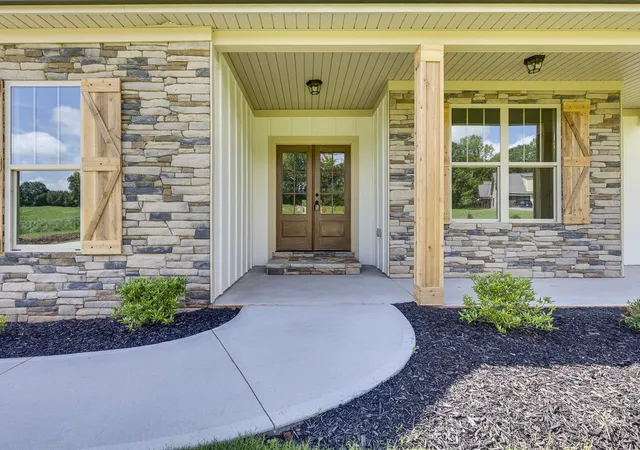 Photo 3 of Single family home for sale at 4919 Jug Factory Rd, Campobello, SC 29322 | MLS# SPN340942 | Listing updated on 2026-08-26