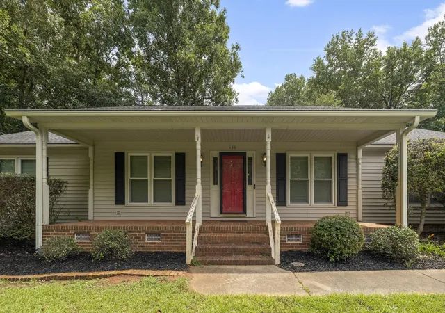 Photo 2 of Sale Pending at 135 Mccarter Dr, Wellford, SC 29385 | MLS# SPN340946 | Listing updated on 2026-09-05