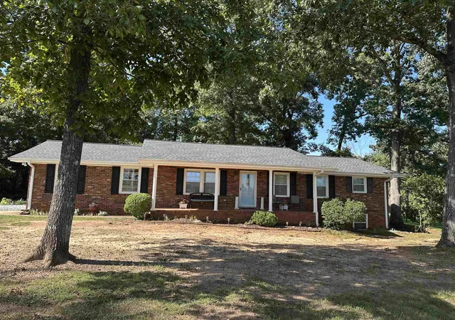 Photo 2 of Sale Pending at 110 Triple C Dr, Inman, SC 29349 | MLS# SPN340949 | Listing updated on 2026-09-29