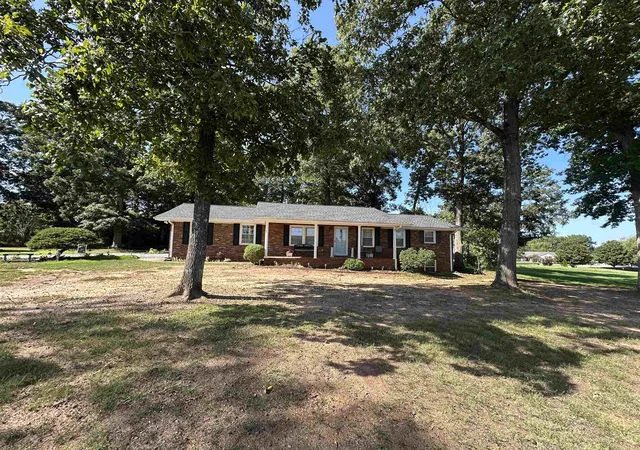 Photo 3 of Sale Pending at 110 Triple C Dr, Inman, SC 29349 | MLS# SPN340949 | Listing updated on 2026-09-29