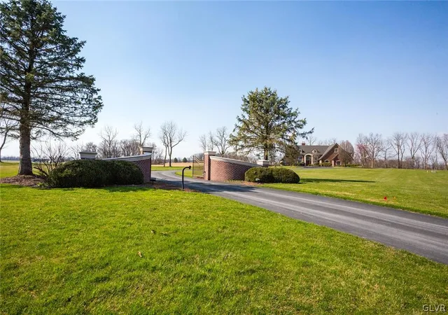Photo 44 of Single family home for sale at 433 Little Creek Dr, Nazareth, PA 18064 | MLS# 741684 | Listing updated on 2026-08-19