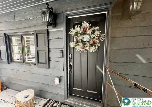 Photo 3 of Single family home for sale at 24 Split Rock Rd, Kidder Twp, PA 18624 | MLS# 769431 | Listing updated on 2026-08-24