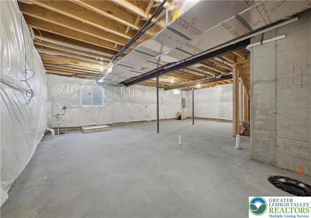 Photo 33 of Single family home for sale at 77 Tumble Crk Rd #14, Easton, PA 18042 | MLS# 771254 | Listing updated on 2026-08-21