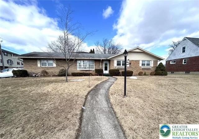 36th image of 1705 E Cedar St, Allentown, PA 18109 | MLS# 772299