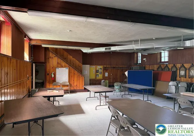 Photo 16 of Single family home for sale at 720 Delaware Ave, Mount Bethel, PA 18343 | MLS# 776322 | Listing updated on 2026-08-17