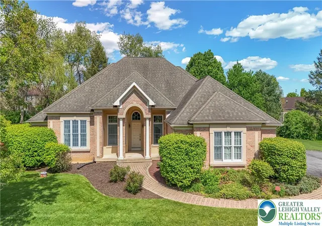 Photo 1 of Single family home for sale at 268 Jefferson Pl, Bethlehem, PA 18020 | MLS# 776687 | Listing updated on 2026-08-21