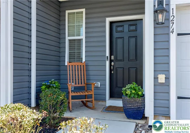 Photo 3 of Sale Pending at 1274 Martin St, Bethlehem, PA 18018 | MLS# 776966 | Listing updated on 2026-08-25