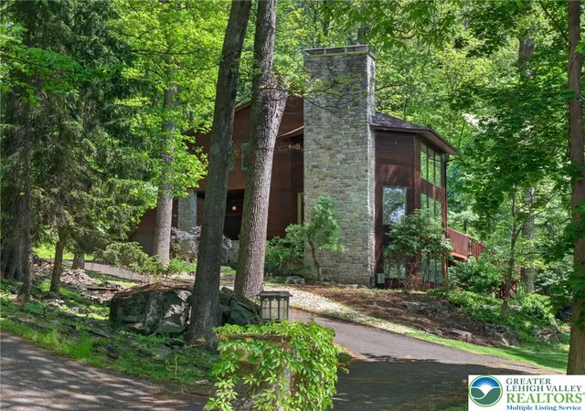 Photo 2 of Sale Pending at 5069 5th Street, Emmaus, PA 18049 | MLS# 776899 | Listing updated on 2026-08-21