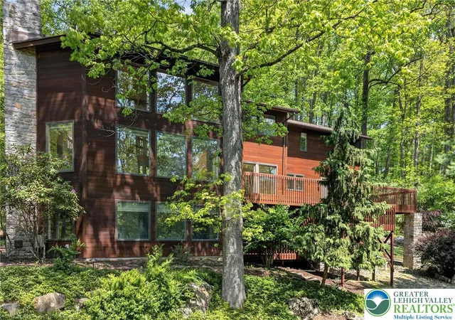 Photo 3 of Sale Pending at 5069 5th Street, Emmaus, PA 18049 | MLS# 776899 | Listing updated on 2026-08-21