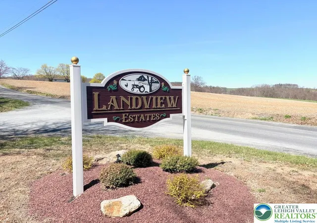 2nd image of 16 Ricks Rd, New Ringgold, PA 17960 | MLS# 777166