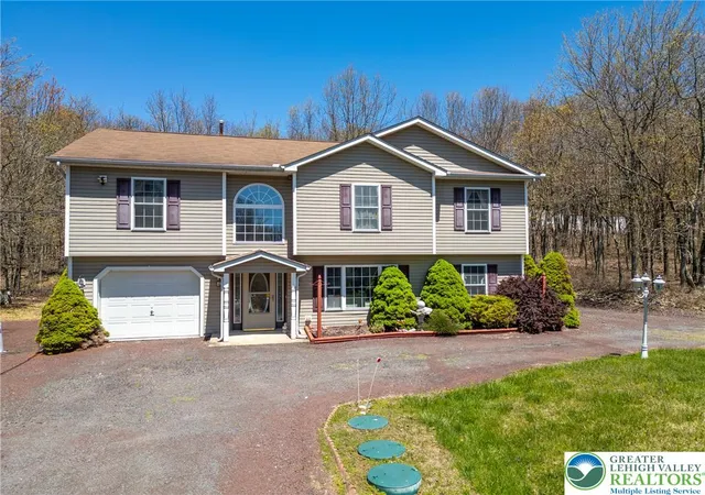 Photo 3 of Sale Pending at 135 Harvest Way, Long Pond, PA 18334 | MLS# 777269 | Listing updated on 2026-08-18