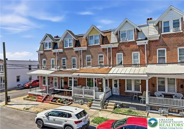 Photo 2 of Sale Pending at 1023 W Allen St, Allentown, PA 18102 | MLS# 777394 | Listing updated on 2026-08-18