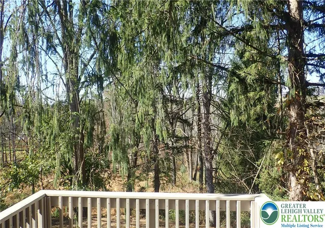 Photo 3 of Single family home for sale at 2556 N Delaware Dr, Mount Bethel, PA 18343 | MLS# 778228 | Listing updated on 2026-08-18