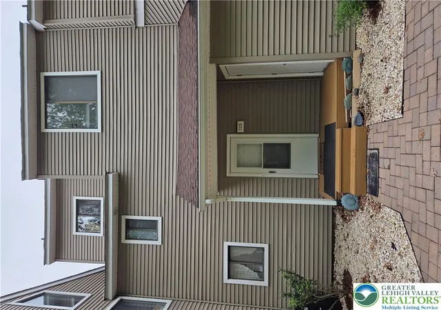 Photo 1 of Townhouse for sale at 3326 Windermere Dr, Bushkill, PA 18324 | MLS# 777589 | Listing updated on 2026-08-19