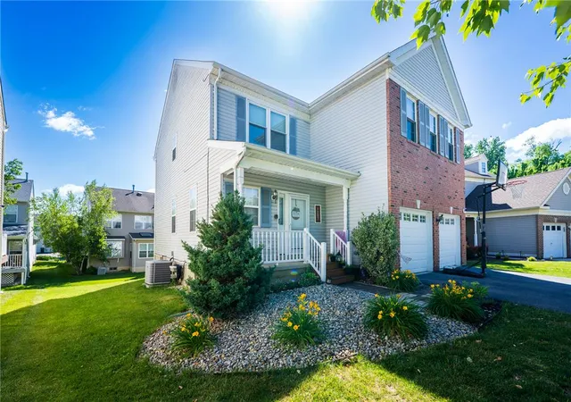 3rd image of 1307 Brian Cir, Stewartsville, NJ 08886 | MLS# 778970