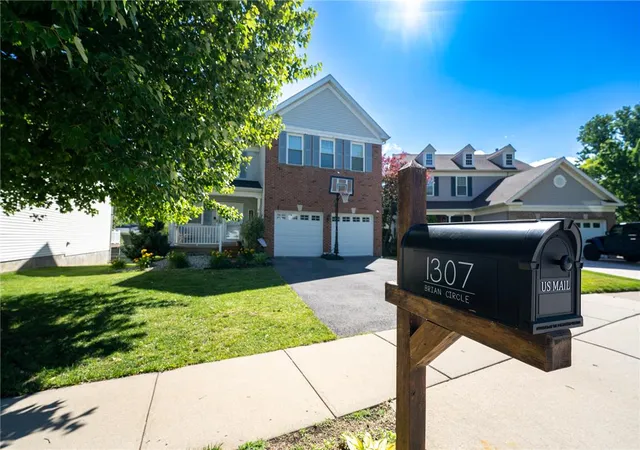 5th image of 1307 Brian Cir, Stewartsville, NJ 08886 | MLS# 778970