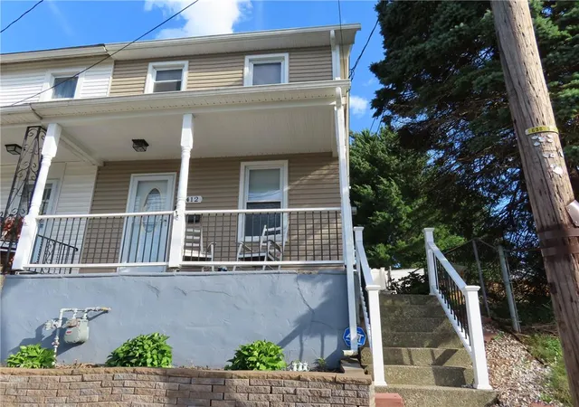 Photo 3 of Single family home for sale at 412 3rd Street, Easton, PA 18042 | MLS# 779474 | Listing updated on 2026-08-24