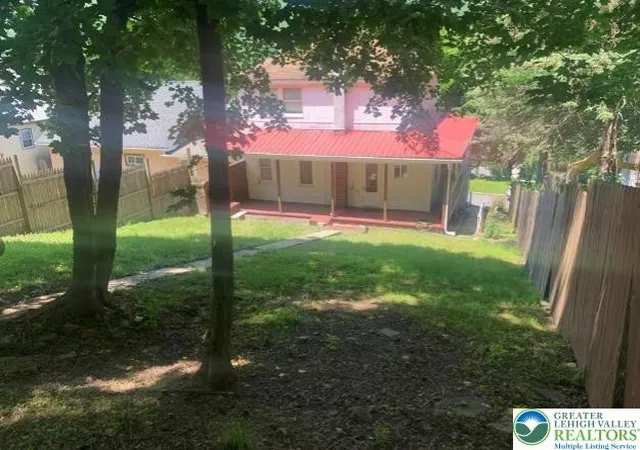 Photo 3 of Single family home for sale at 421 E Railroad St, Nesquehoning, PA 18240 | MLS# 779628 | Listing updated on 2026-08-21