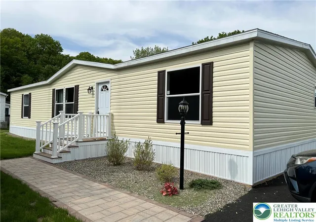 Photo 1 of Manufactured home for sale at 342 Upper Phme S Dr, Middle Smithfield Twp, PA 18302 | MLS# 779638 | Listing updated on 2026-08-26