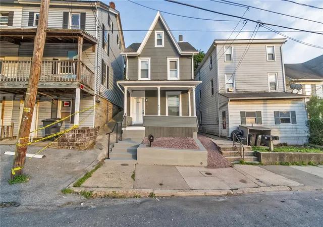 Photo 3 of Sale Pending at 439 Church St, Slatington, PA 18080 | MLS# 779920 | Listing updated on 2026-08-20