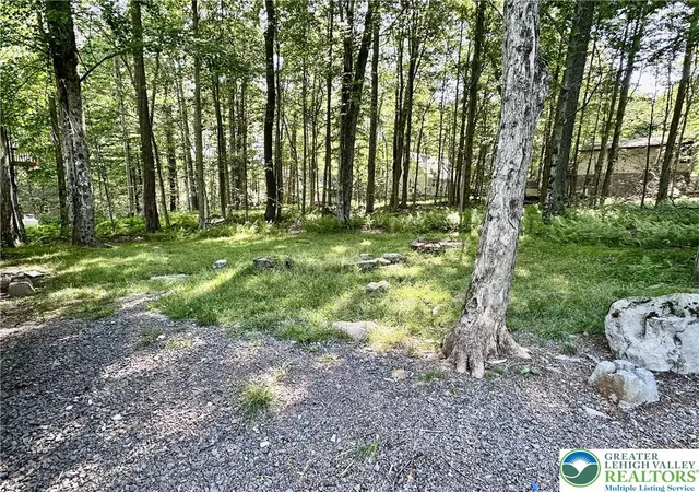 Photo 4 of Single family home for sale at 135 Oswayo Dr, Pocono Lake, PA 18347 | MLS# 780208 | Listing updated on 2026-08-17