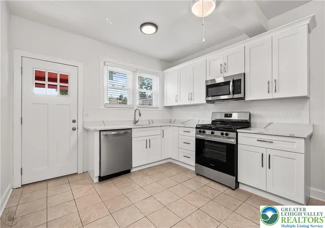 Photo 3 of Townhouse for sale at 1418 W Chew St, Allentown, PA 18102 | MLS# 780258 | Listing updated on 2026-08-23