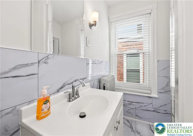 Photo 5 of Townhouse for sale at 1418 W Chew St, Allentown, PA 18102 | MLS# 780258 | Listing updated on 2026-08-23