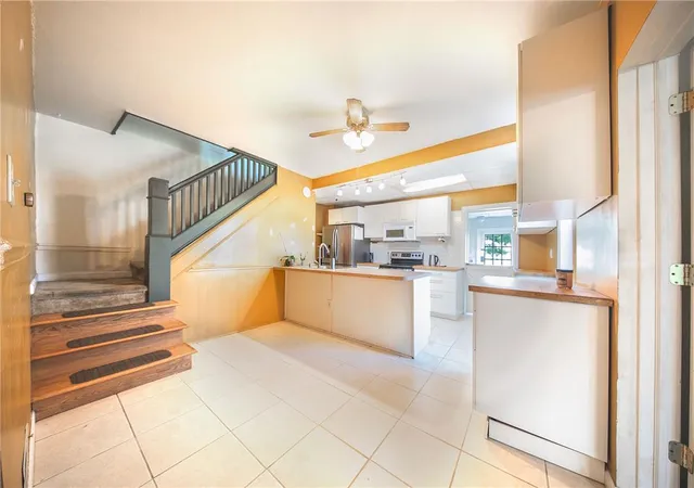 Photo 4 of Sale Pending at 943 S Filmore St, Allentown, PA 18103 | MLS# 780476 | Listing updated on 2026-08-22