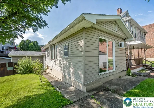 Photo 3 of Single family home for sale at 310 W Patterson St, Lansford, PA 18232 | MLS# 780678 | Listing updated on 2026-08-20