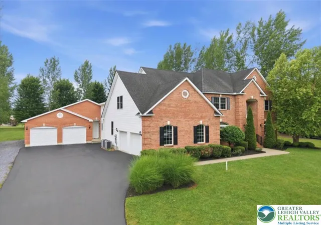 Photo 100 of Single family home for sale at 4559 Oakwood Ln, Nazareth, PA 18064 | MLS# 780316 | Listing updated on 2026-08-22