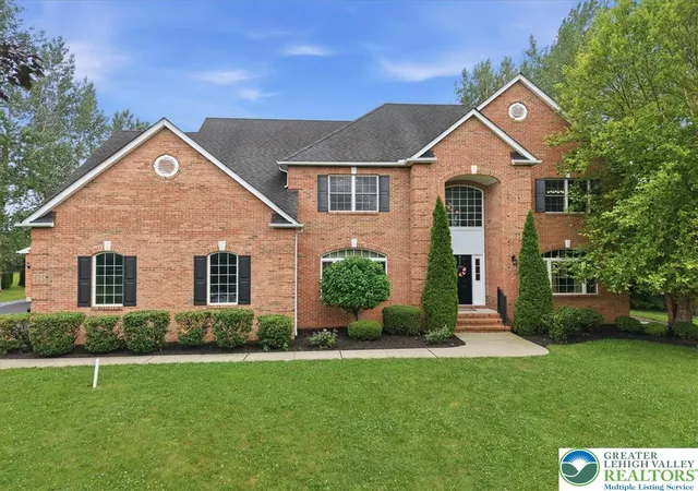 Photo 2 of Single family home for sale at 4559 Oakwood Ln, Nazareth, PA 18064 | MLS# 780316 | Listing updated on 2026-08-22