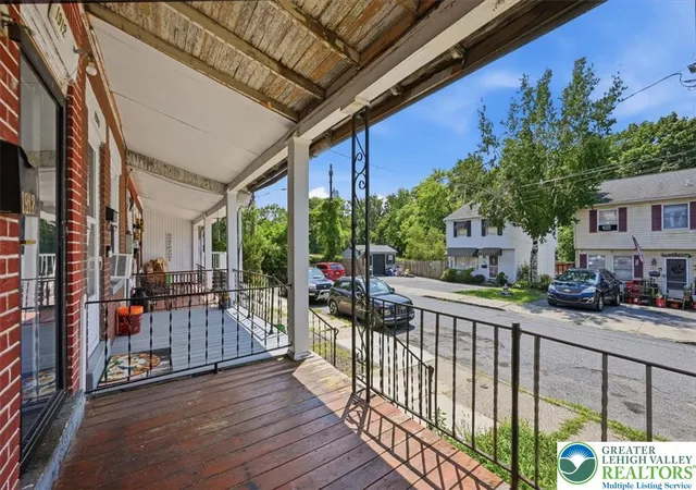 Photo 2 of Sale Pending at 1912 Glendale Ave, Bethlehem, PA 18018 | MLS# 780760 | Listing updated on 2026-08-24