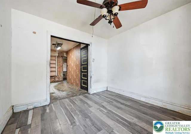 Photo 3 of Sale Pending at 1912 Glendale Ave, Bethlehem, PA 18018 | MLS# 780760 | Listing updated on 2026-08-24
