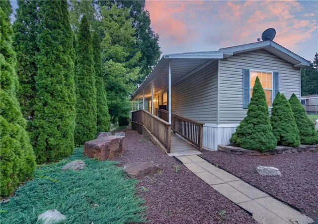 1st image of 224 Hope Dr, New Ringgold, PA 17960 | MLS# 780789