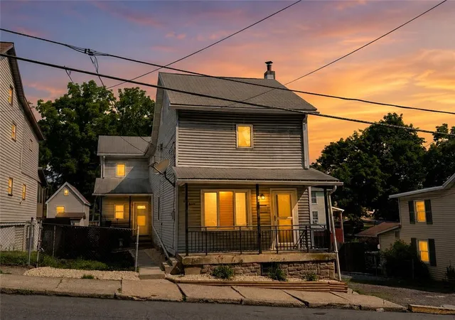 Photo 2 of Sale Pending at 130 Bridge St, Lehighton, PA 18235 | MLS# 781054 | Listing updated on 2026-08-23