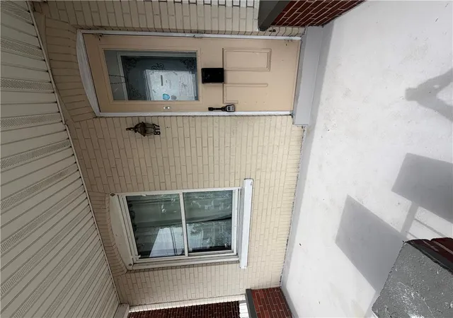 Photo 2 of Sale Pending at 817 New St, Allentown, PA 18102 | MLS# 781229 | Listing updated on 2026-08-26