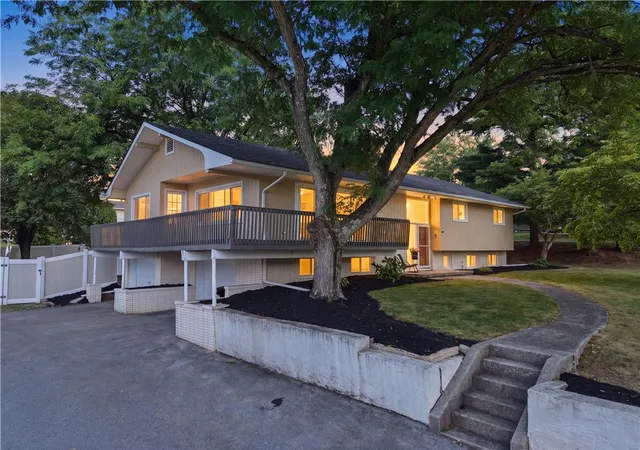 Photo 1 of Sale Pending at 1121 Oakhurst Dr, Slatington, PA 18080 | MLS# 781221 | Listing updated on 2026-08-20