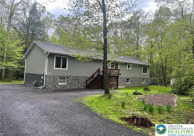 Photo 1 of Single family home for sale at 199 Lower Valley Dr, Kunkletown, PA 18058 | MLS# 781230 | Listing updated on 2026-08-18