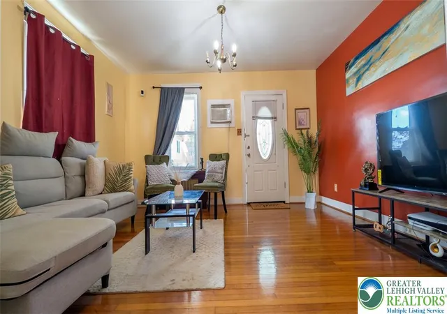4th image of 560 S Benner Ave, Fountain Hill, PA 18015 | MLS# 781361