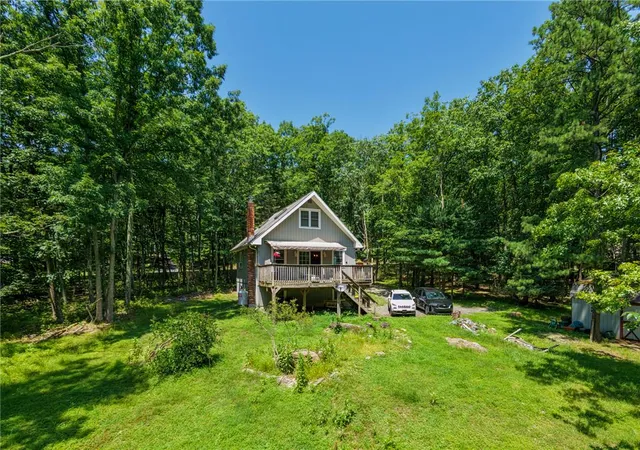Photo 3 of Sale Pending at 3196 Woodcrest Ave, Effort, PA 18330 | MLS# 781311 | Listing updated on 2026-08-26