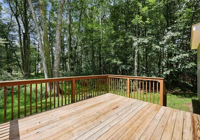 Photo 2 of Single family home for sale at 215 George Dr, Tobyhanna Twp, PA 18610 | MLS# 781351 | Listing updated on 2026-08-17