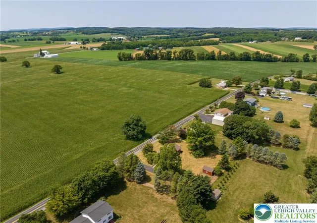 Photo 28 of Single family home for sale at 10144 Dietrich Rd, Breinigsville, PA 18031 | MLS# 781526 | Listing updated on 2026-08-19