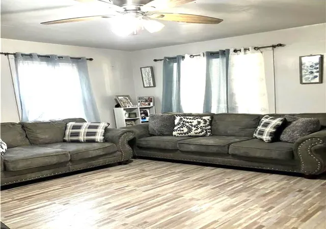 Photo 3 of Single family home for sale at 10 S Brook St, Allentown, PA 18109 | MLS# 781564 | Listing updated on 2026-08-20