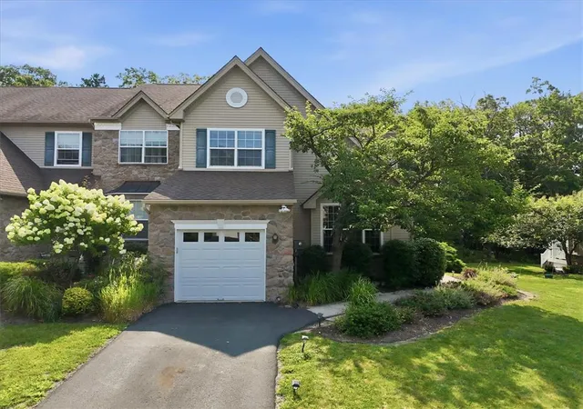 Photo 1 of Single family home for sale at 1762 Big Ridge Dr, East Stroudsburg, PA 18302 | MLS# 781749 | Listing updated on 2026-08-21