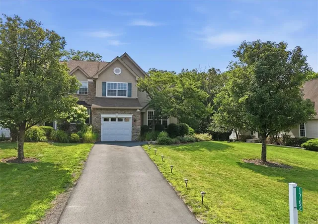 Photo 3 of Single family home for sale at 1762 Big Ridge Dr, East Stroudsburg, PA 18302 | MLS# 781749 | Listing updated on 2026-08-21