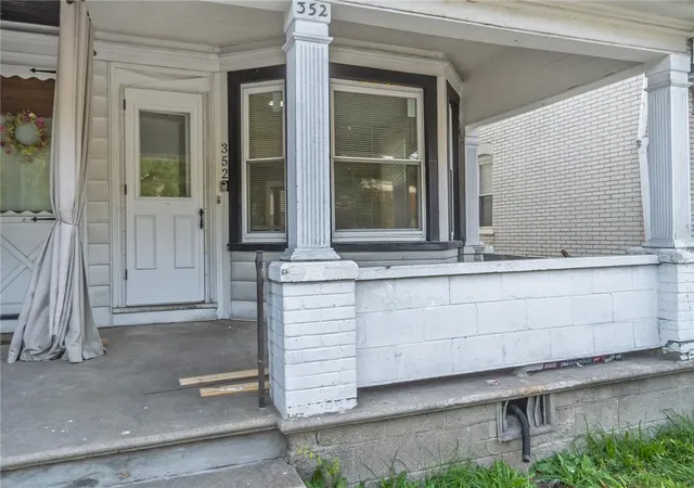 Photo 2 of Single family home for sale at 352 S 1st Street, Bangor, PA 18013 | MLS# 781404 | Listing updated on 2026-08-23