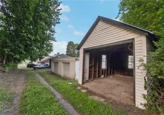 Photo 55 of Single family home for sale at 352 S 1st Street, Bangor, PA 18013 | MLS# 781404 | Listing updated on 2026-08-23